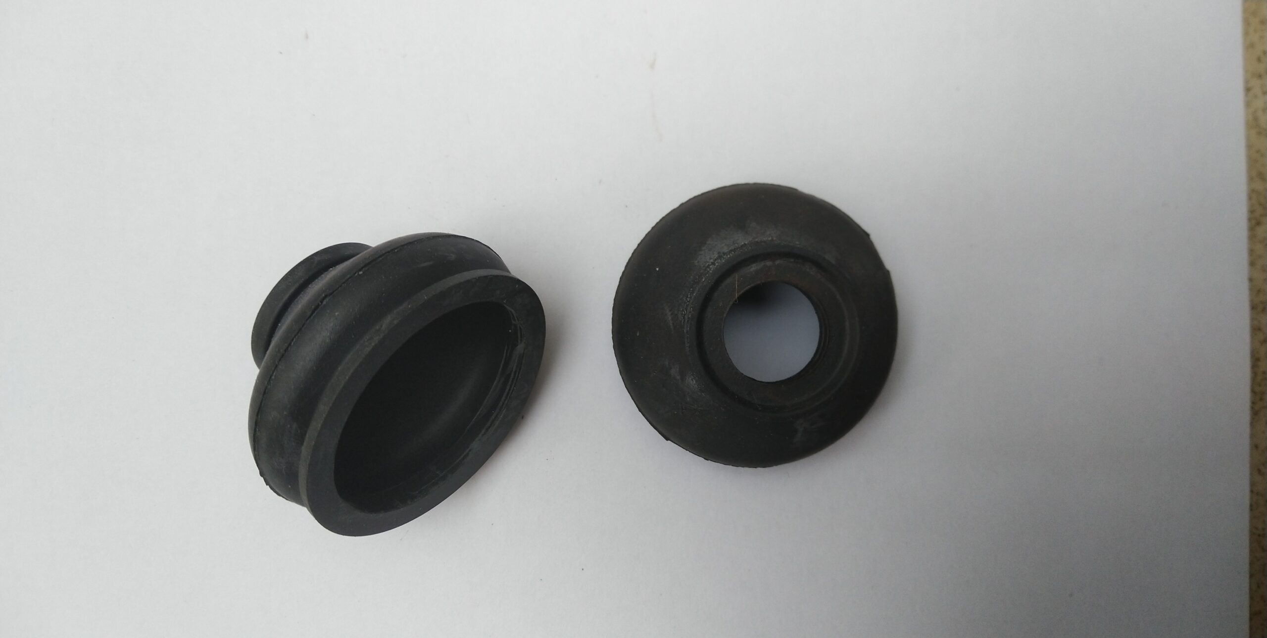 Track rod end boot - Image 2